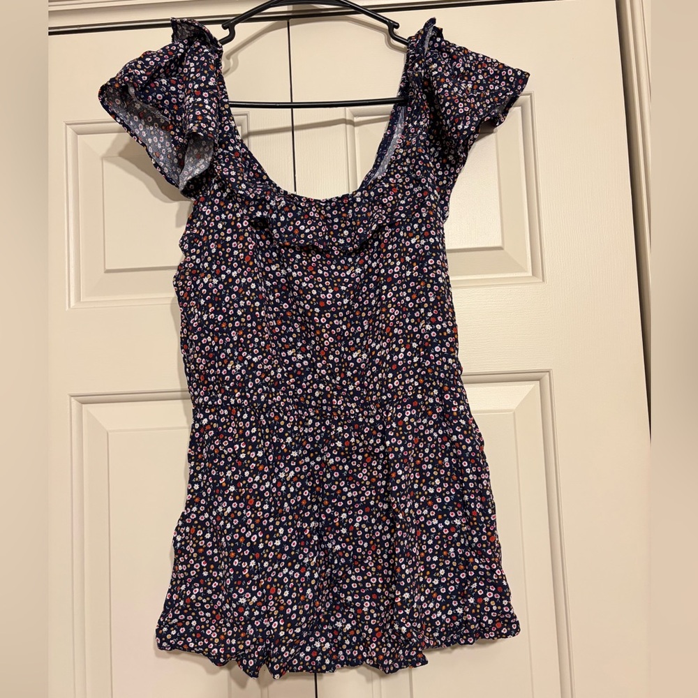 Floral Ruffle Sleeve Top